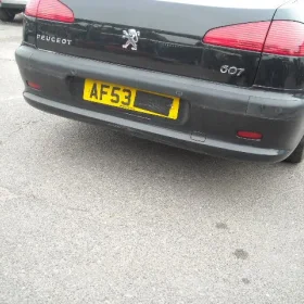 PEUGEOT 607 ZDERZAK TYLNY KOMPLETNY PDC