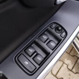 Volvo V60 I rabat: 4% (3 000 zł) | Gwarancja Przebiegu i Serwisu | I-WŁ | ASO |