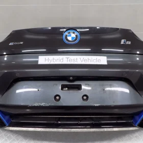 BMW I8 ZDERZAK TYŁ TYLNY 4PDC KOLOR A90(C23) M-PAK