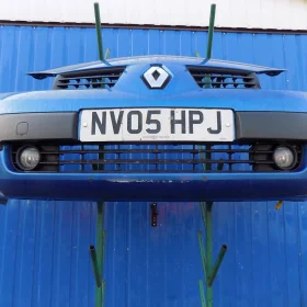 RENAULT MEGANE II ZDERZAK PRZÓD PRZEDNI HALOGENY