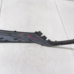VOLVO V60 LIFT KRATKA ZDERZAKA PRAWA 13-18 106