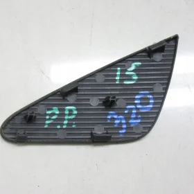 LEXUS IS II ZAŚLEPKA KRATKA ZDERZAKA PRAWA PRZÓD