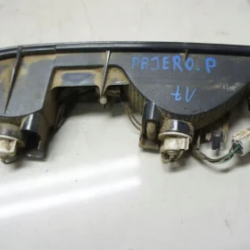 MITSUBISHI PAJERO III LAMPA W ZDERZAK PRAWA TYŁ 17