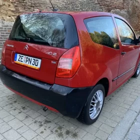 Citroen C2  1,4 BENZNKA  2004R