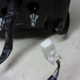 NISSAN X-TRAIL T31 LUSTERKO PRAWE 3 PIN G41G 07-14