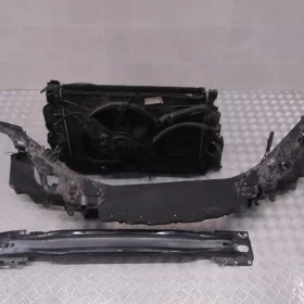 VOLVO V60 S60 II CHŁODNICA LAMPA PRZEDNIA 10-